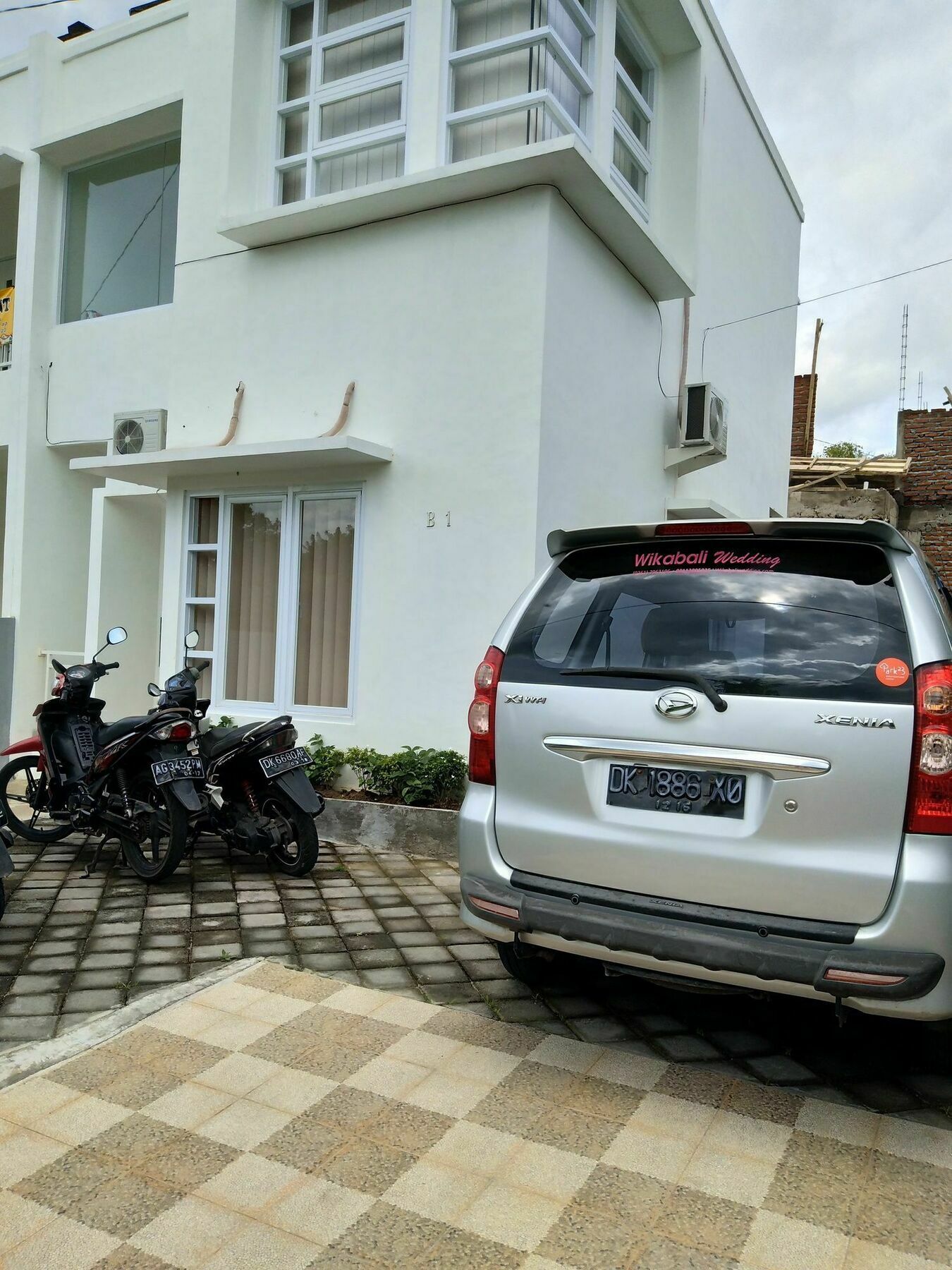 Wika Bali Beach House Jimbaran  Exterior photo
