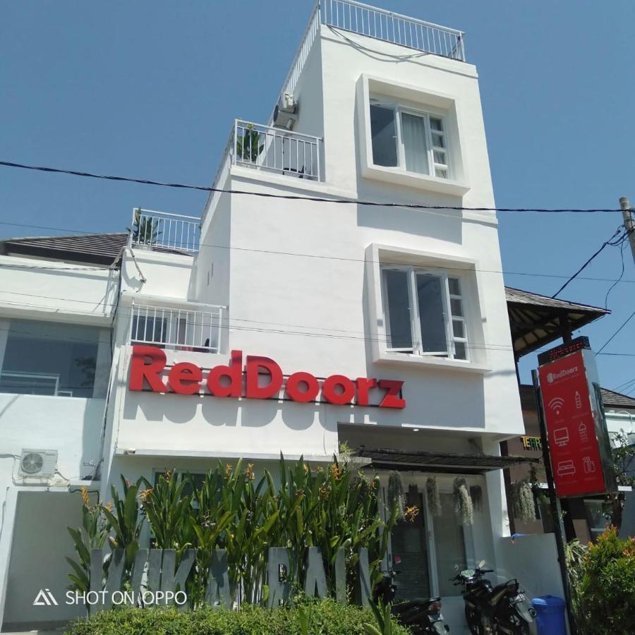 Wika Bali Beach House Jimbaran  Exterior photo